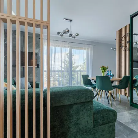 Alpejski - Orlik - Blisko Arena, Kosciol Wang I Szlakow * 卡尔帕奇