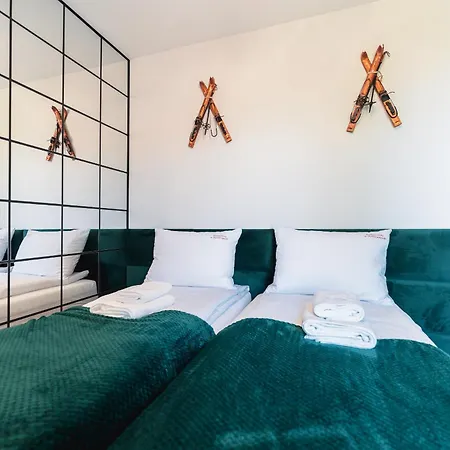 Alpejski - Orlik - Blisko Arena, Kosciol Wang I Szlakow * Karpacz