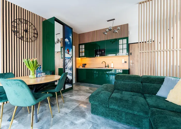 Alpejski - Orlik - Blisko Arena, Kosciol Wang I Szlakow