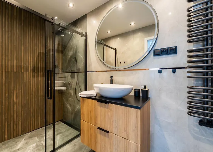 Alpejski - Orlik - Blisko Arena, Kosciol Wang I Szlakow Apartment *